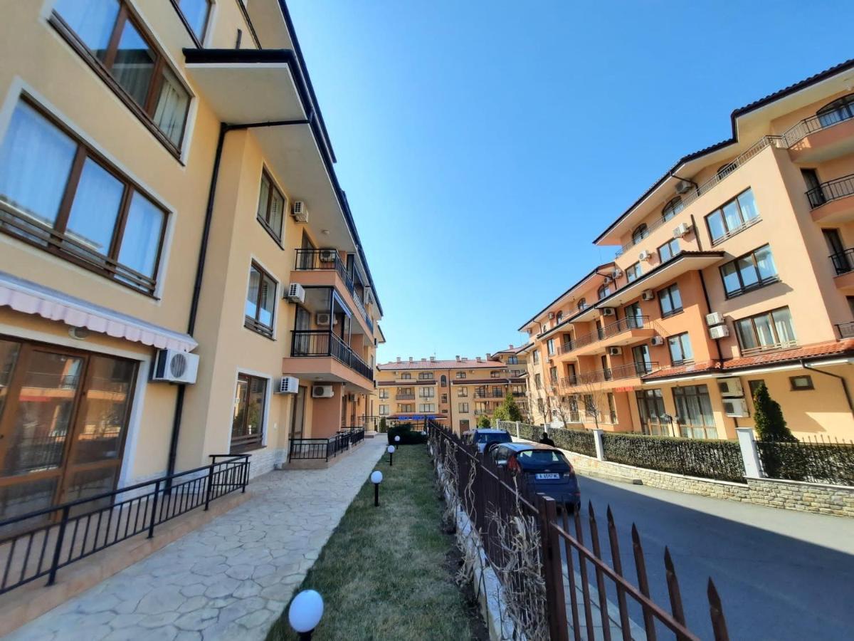 Apartamento Menada Sky Dreams Sveti Vlas Exterior foto